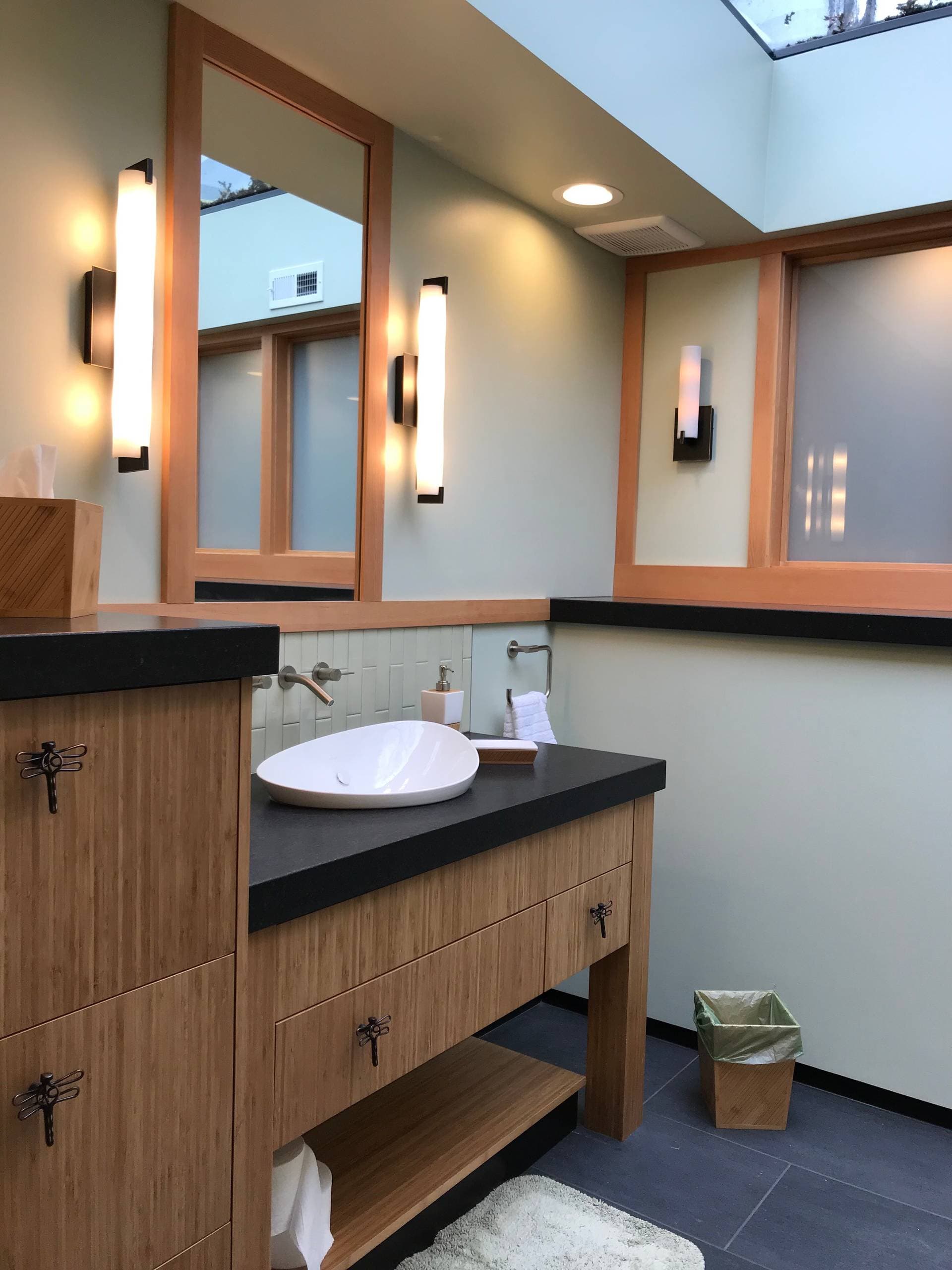 Hendrix Park area powder room and master bath remodel